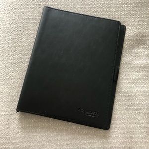 Mead Cambridge Limited Refillable Notebook Cover (Medium, Black)